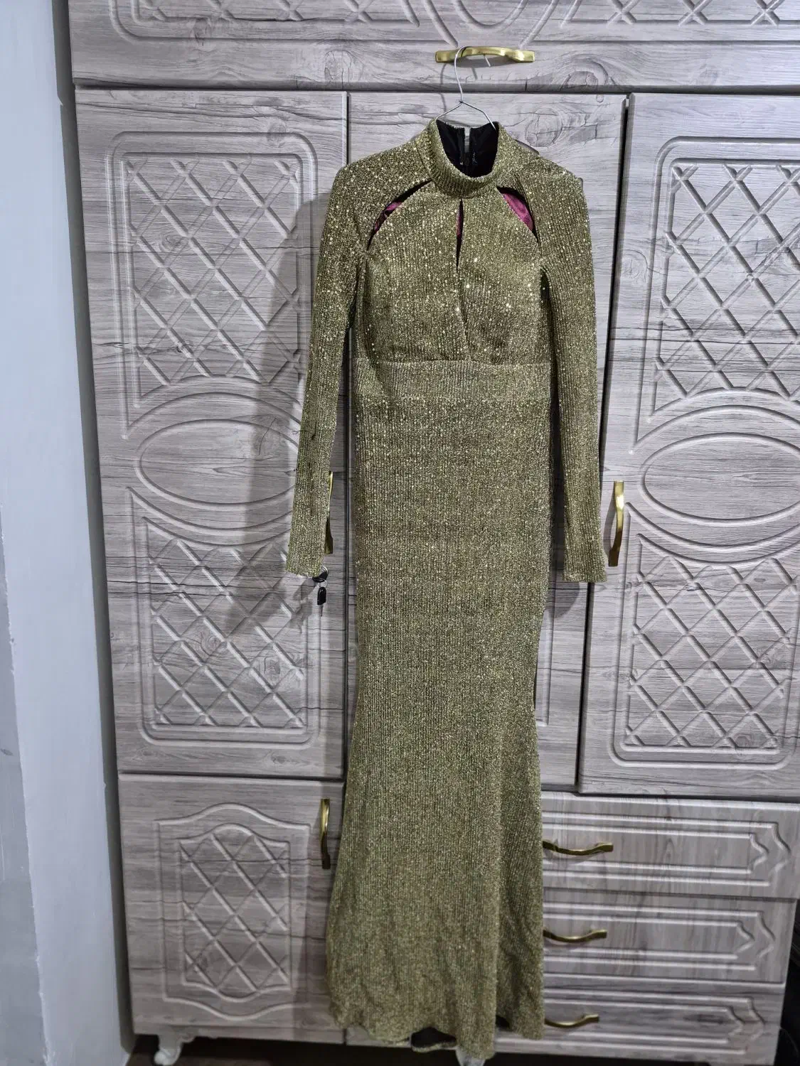 لباس مجلسی|لباس|شوط, |دیوار