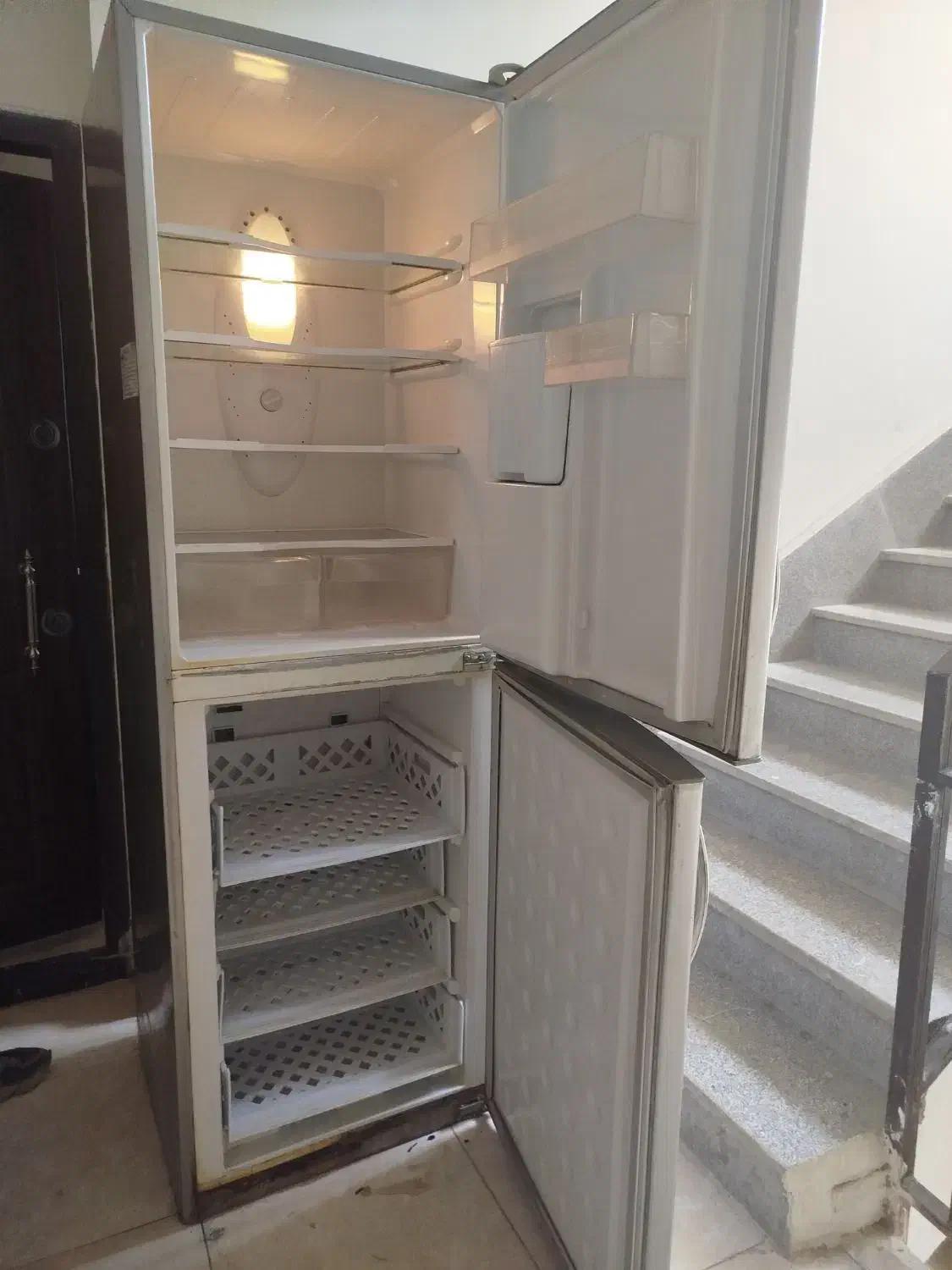 یخچال فریزر مارک الکترو استیل|یخچال و فریزر|صدرا-فارس, فاز ۲|دیوار