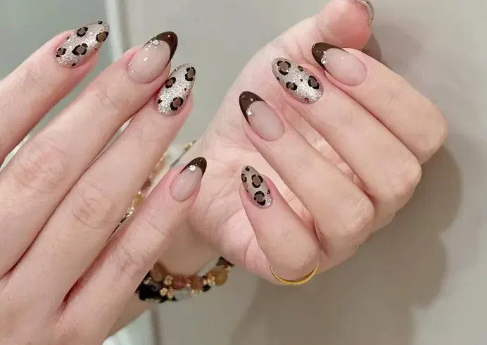 تخفیف ویژه کاشت و آموزش بدلیل جابه جایی سالن|خدمات آرایشگری و زیبایی|نیشابور, هفده شهریور|دیوار