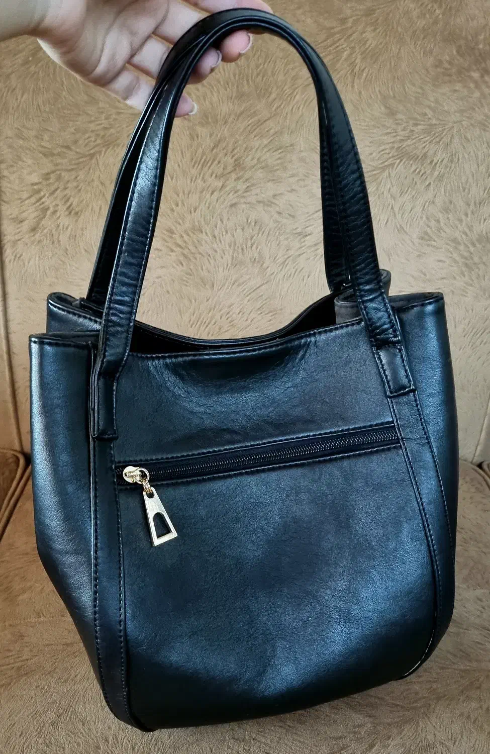 چرم کیف و کفش|کیف، کفش، کمربند|رشت, منظریه|دیوار