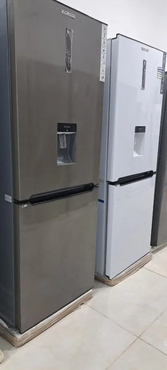 یخچال پایین فریزر کمبی   ۲۷ فوت|یخچال و فریزر|بیرجند, |دیوار