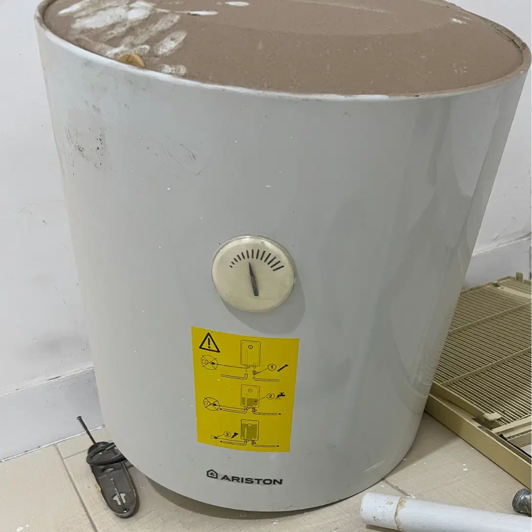 ابگرمکن سالم در حد نو زیر قیمت|آبگرمکن، پکیج، شوفاژ|بندرعباس, |دیوار