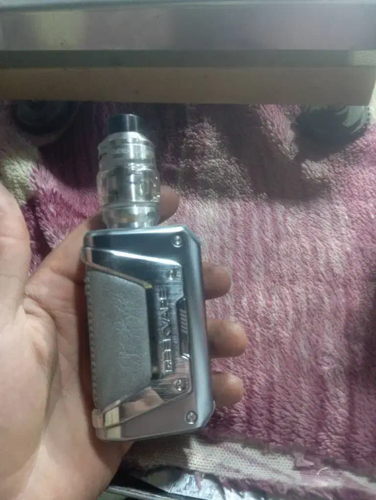 ویپ 200. واتGEEK VAPE|زیورآلات و اکسسوری|کوه چنار, |دیوار