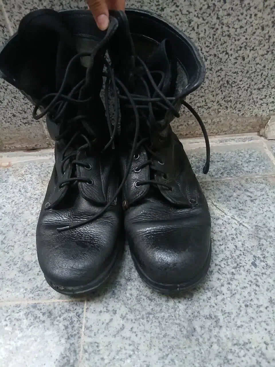 پوتین سربازی|کیف، کفش، کمربند|قم, سید معصوم|دیوار