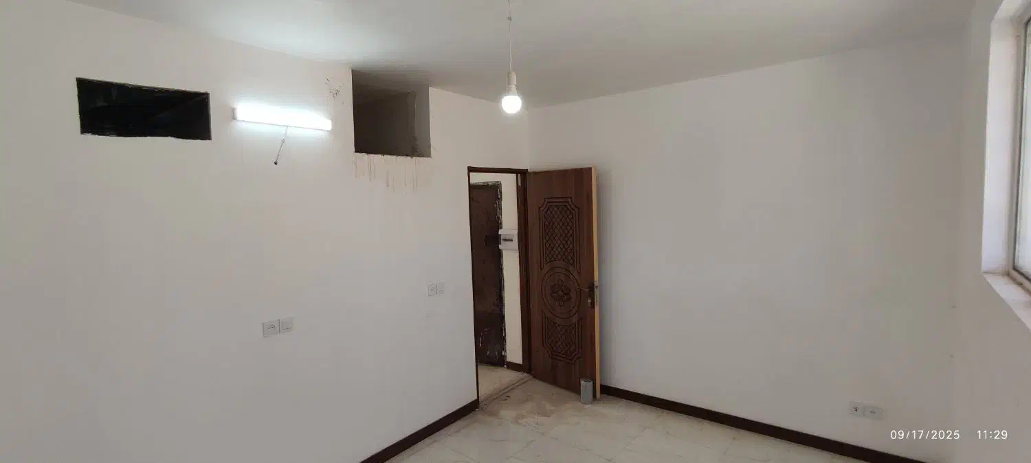 همکف 130 متری، کلید نخورده، 10 متر بر ، بلوار دانش|فروش خانه و ویلا|کاشان, دانش|دیوار