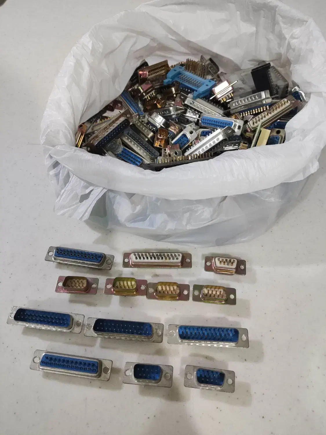 کانکتور کامپیوتر|قطعات و لوازم جانبی رایانه|شیراز, فرهنگ شهر|دیوار