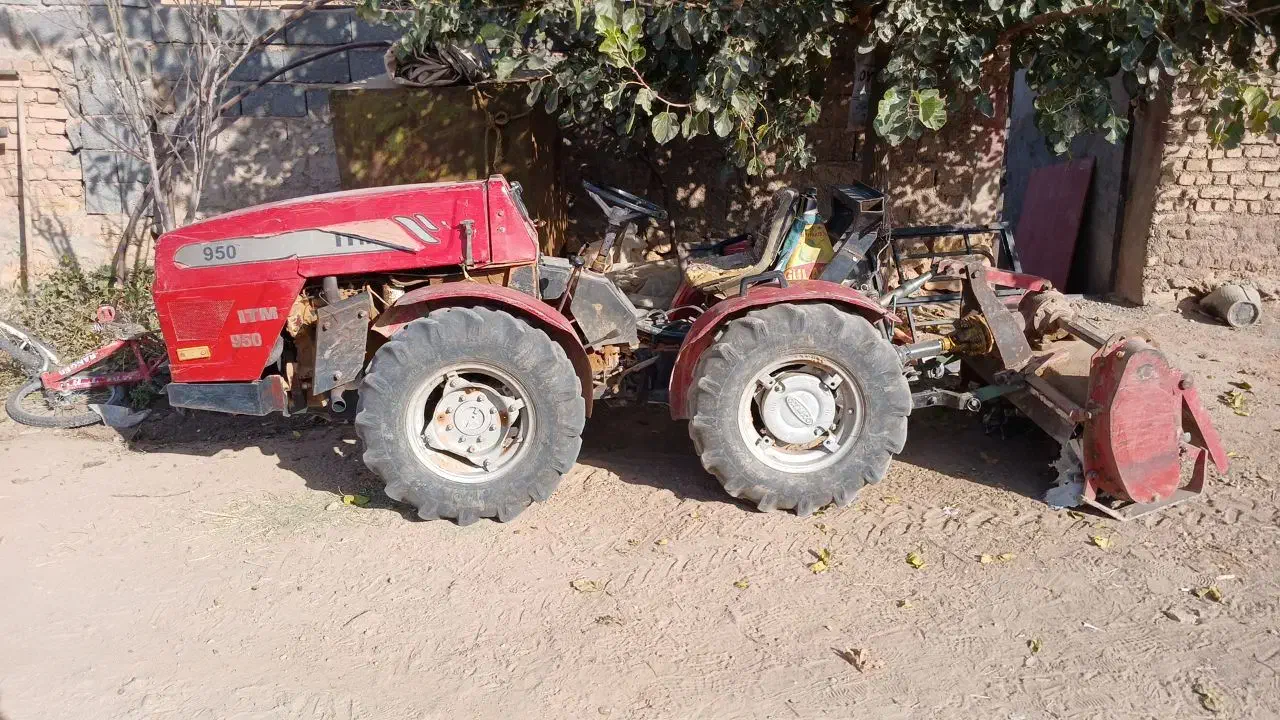 تراکتورکمرشکن باغی|خودرو سنگین|ملکآباد, |دیوار