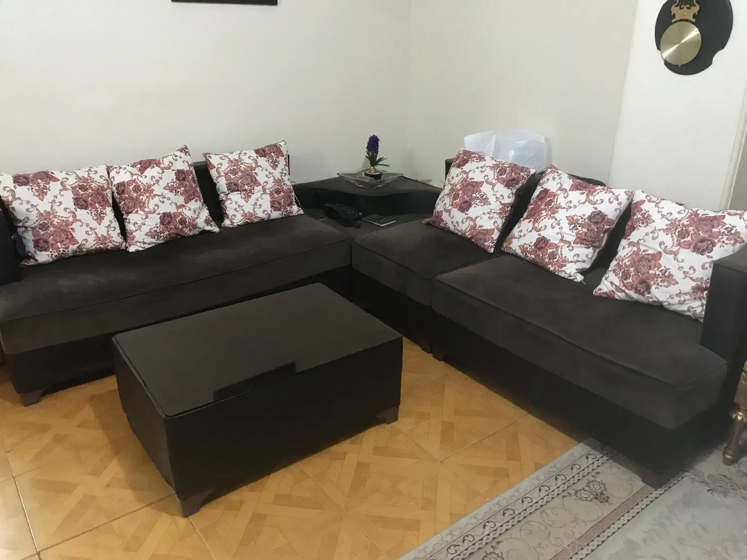 فروش مبل راحتی ال|مبلمان خانگی و میز عسلی|رشت, باهنر|دیوار