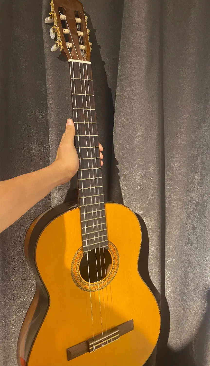 گیتار یاماها c70 همراه با لوازم جانبی|گیتار، بیس، امپلیفایر|امیرکلا, |دیوار