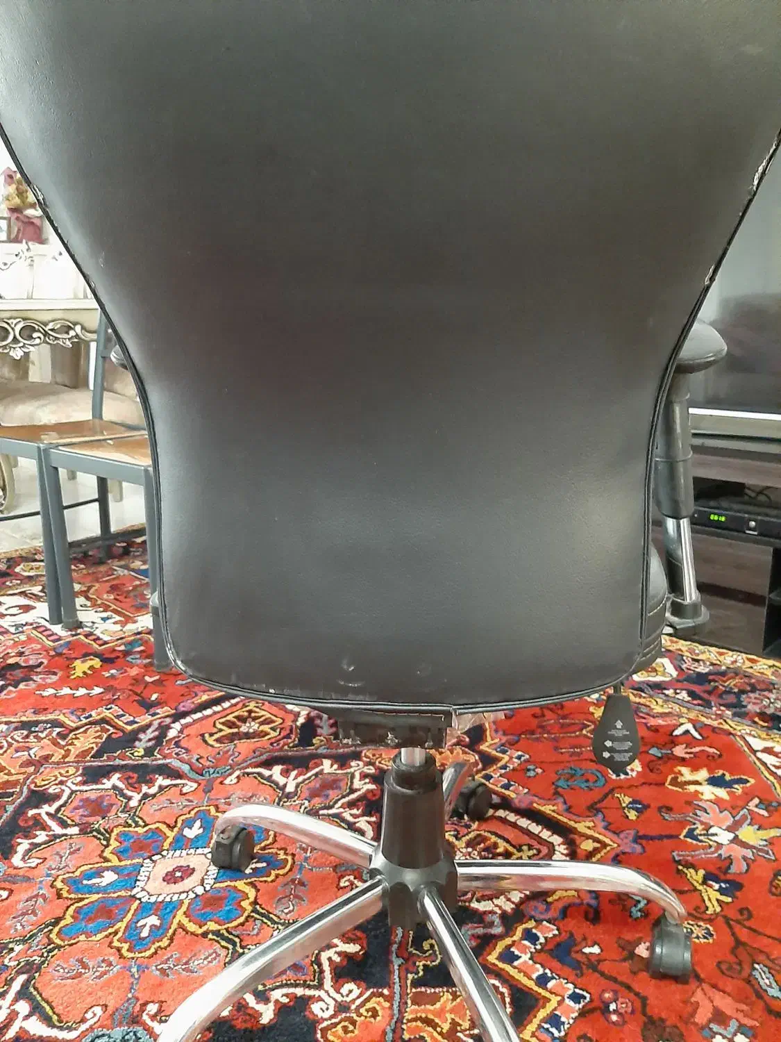 صندلی مدیریتی جک دار چرخان|مبلمان اداری|تبریز, |دیوار