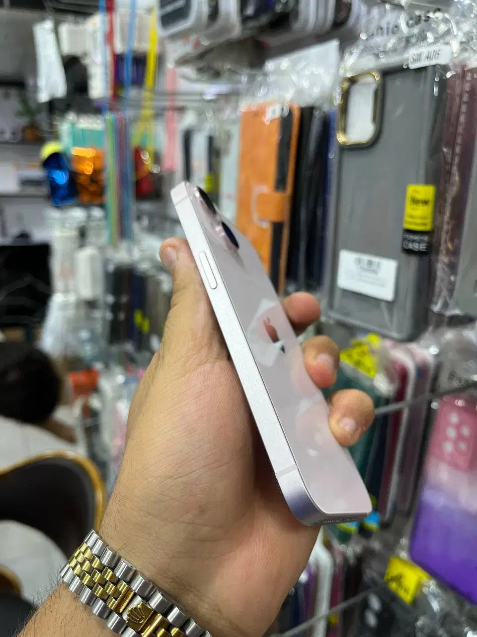 اپل iPhone 13 با حافظهٔ ۱۲۸ گیگابایت|موبایل|رباط‌کریم, رباط‌کریم|دیوار