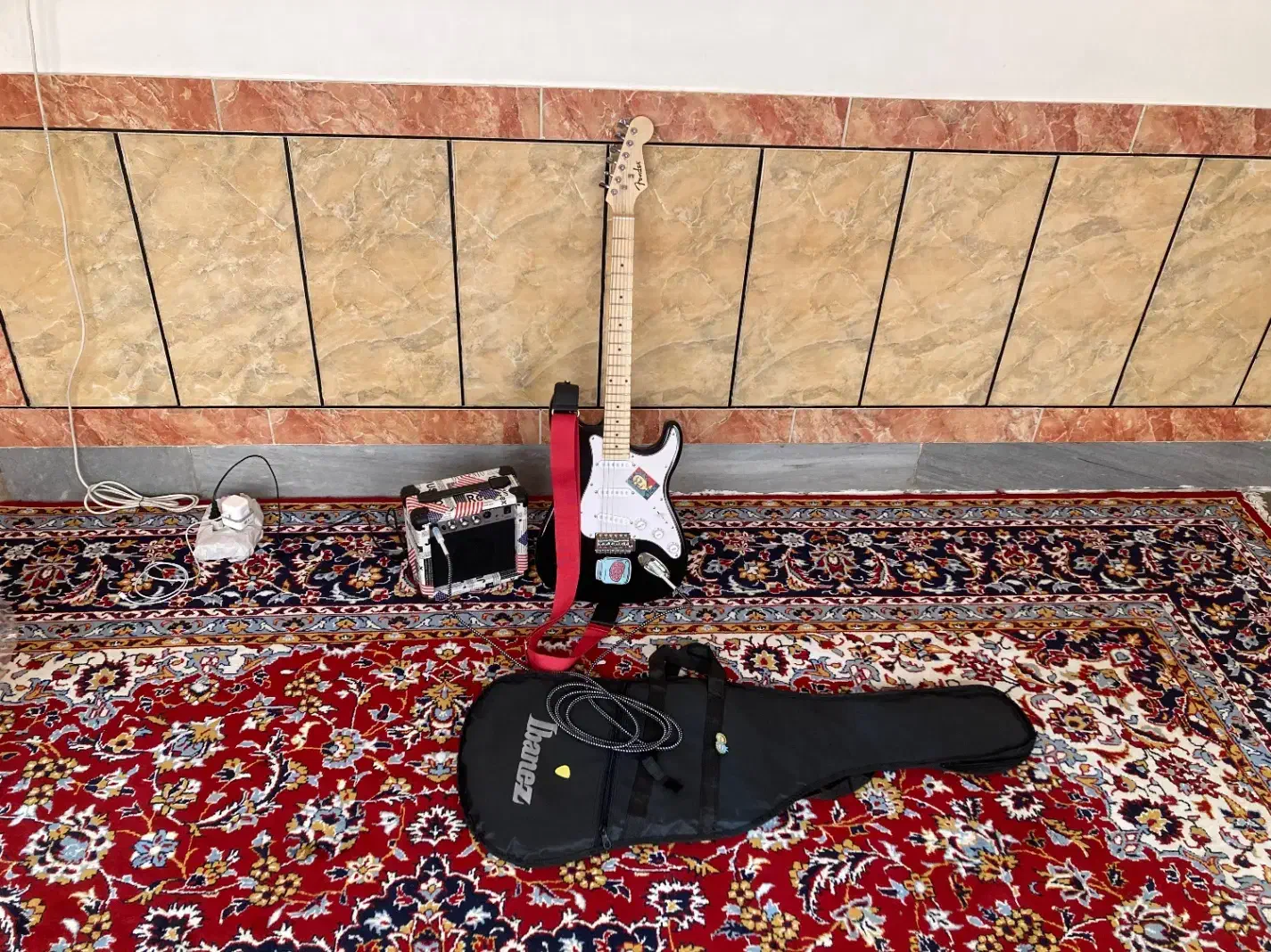 گیتار الکتریک فندر|گیتار، بیس، امپلیفایر|نورآباد ممسنی, |دیوار