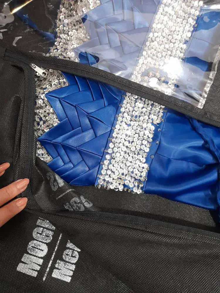 لباس مجلسی|لباس|شاهین‌شهر, گزبرخوار|دیوار