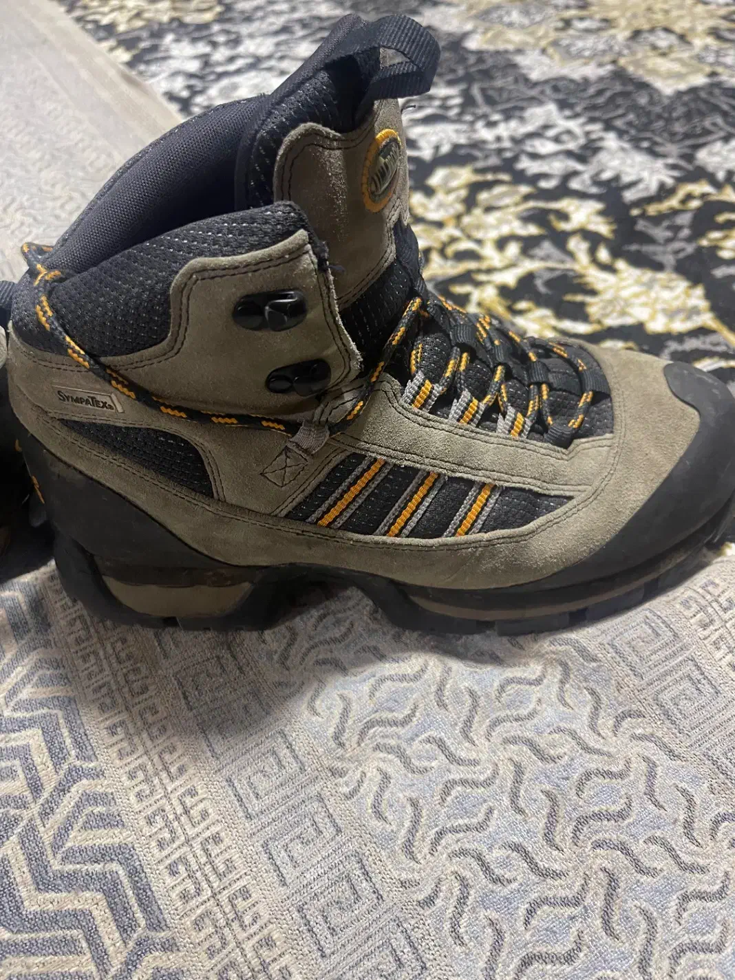 پوتین|کوهنوردی و کمپینگ|کرج, عظیمیه|دیوار