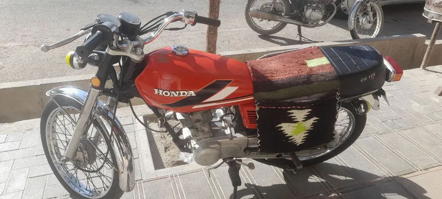 موتورسی جی گوجه ای|موتورسیکلت|قم, شاه سید علی|دیوار