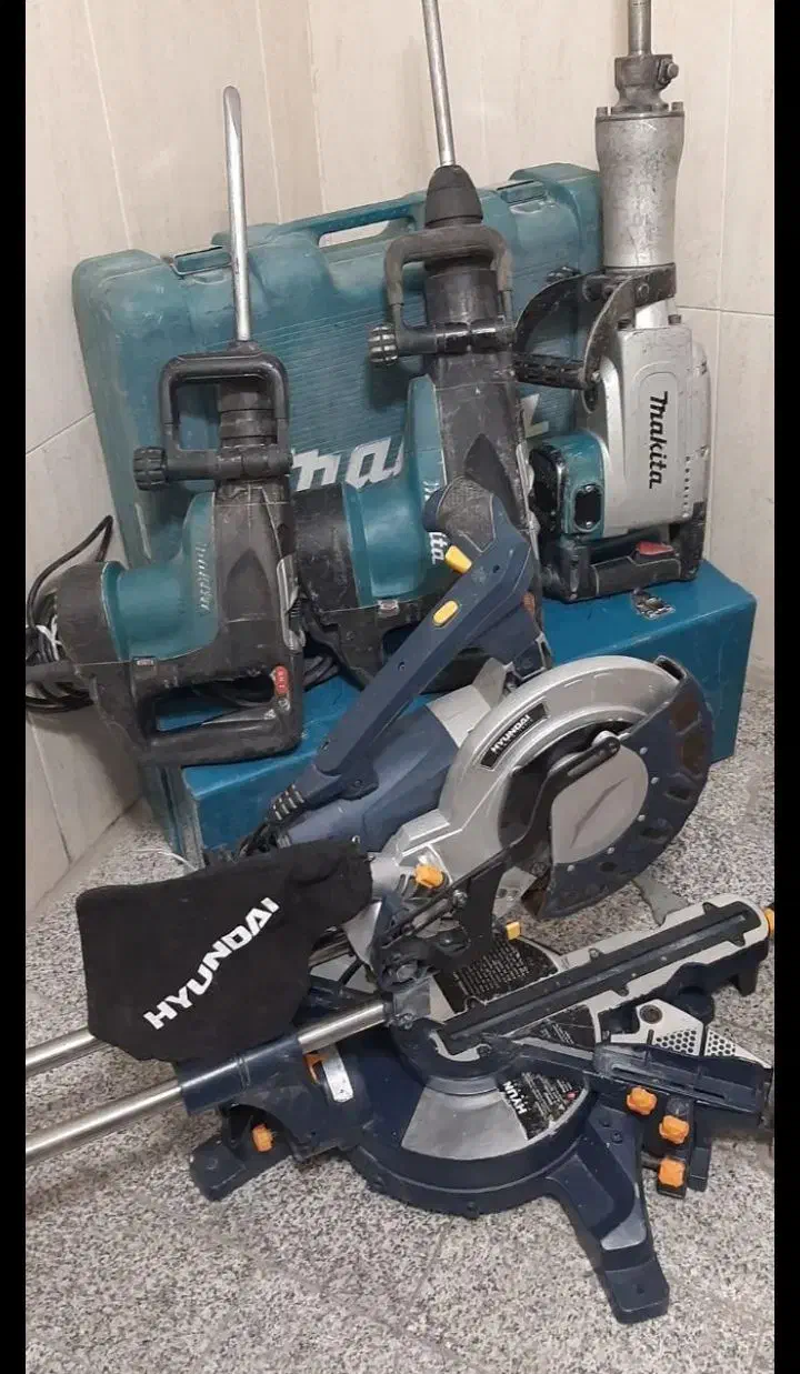 حفاری چاه فاظلاب و تخریب کاری ساختمان با قیمت خوب|خدمات پیشه و مهارت|لردگان, |دیوار