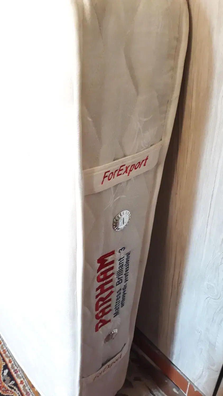 تشک تخت|تشک تختخواب|گلبهار, شهر جدید گلبهار|دیوار