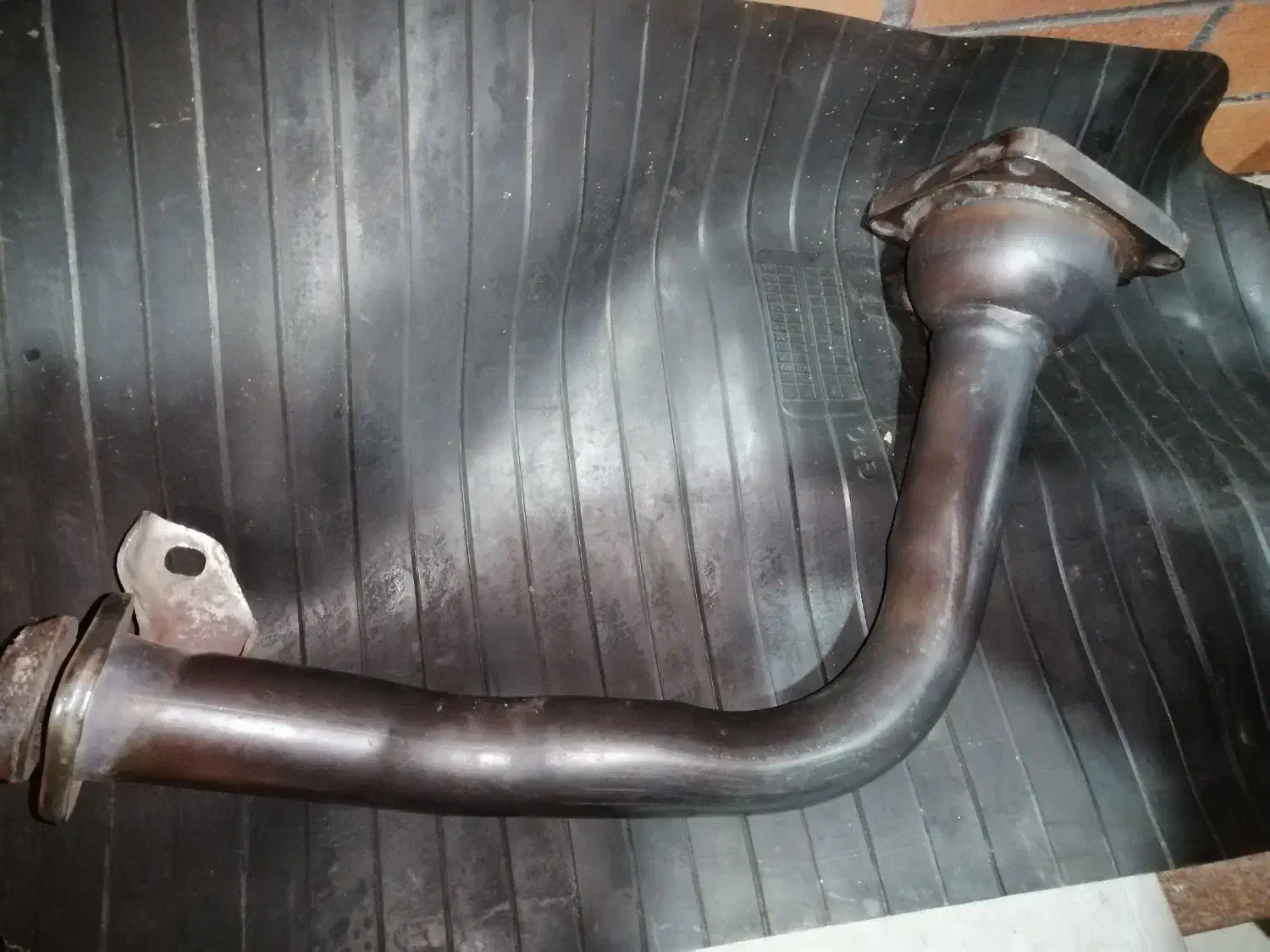 قیفی اگزوز  و میلسوپاپ هوا هوا tu5|قطعات یدکی و لوازم جانبی|رشت, نیروی دریایی|دیوار