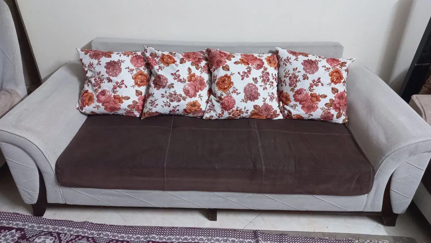 مبل راحتی۷نفره خوش رنگ پایه چوبی به بهترین پیشنهاد|مبلمان خانگی و میز عسلی|ری, شهادت|دیوار