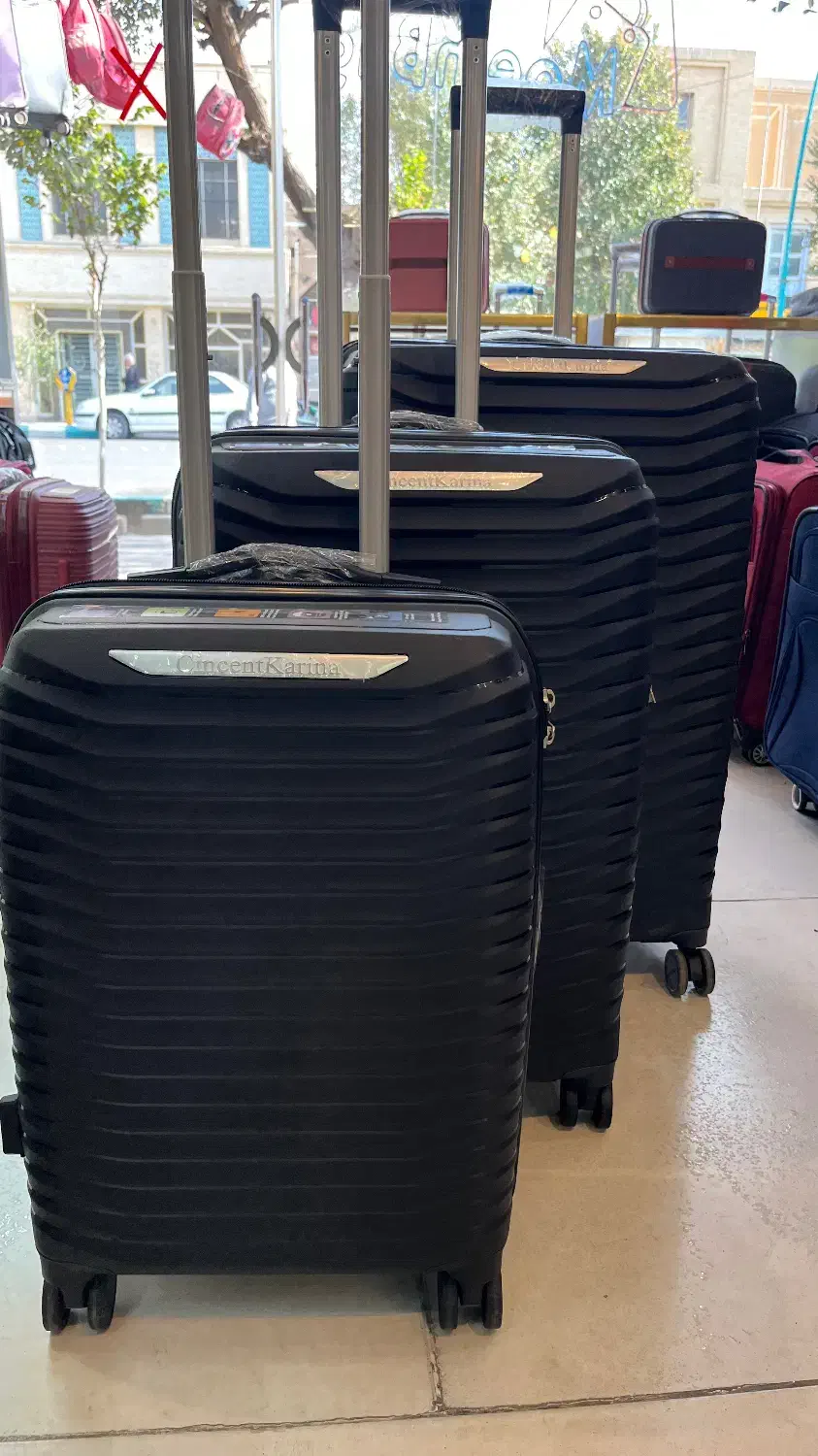 چمدان نشکن|کیف، کفش، کمربند|یزد, |دیوار