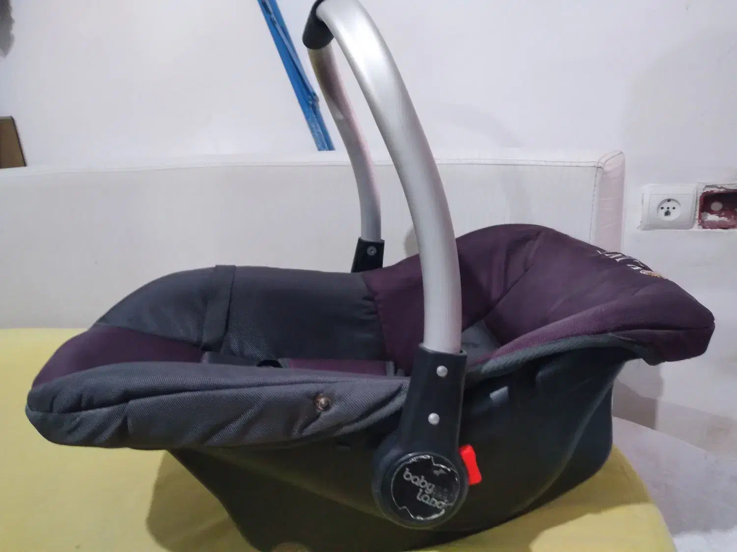 کریر سالم|کالسکه و لوازم جانبی|گلبهار, شهر جدید گلبهار|دیوار