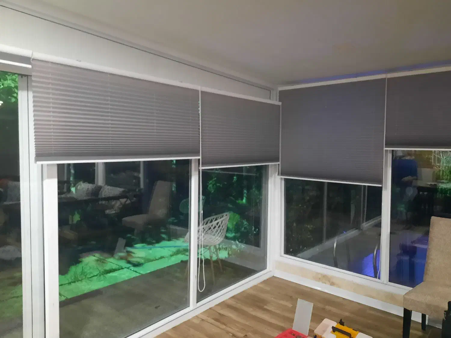 درب پنجره توری پرده نرده شیشه دوجداره و سکوریت|خدمات پیشه و مهارت|بابل, |دیوار