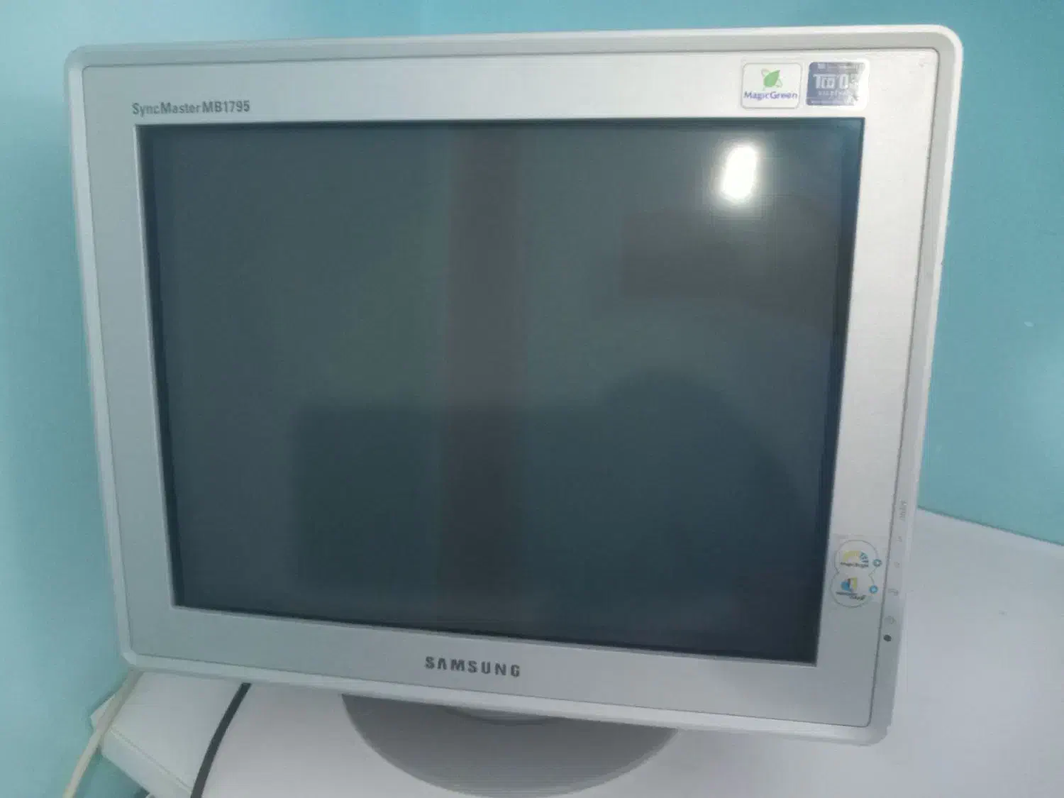 کامپیوتر|رایانه رومیزی|ساری, |دیوار