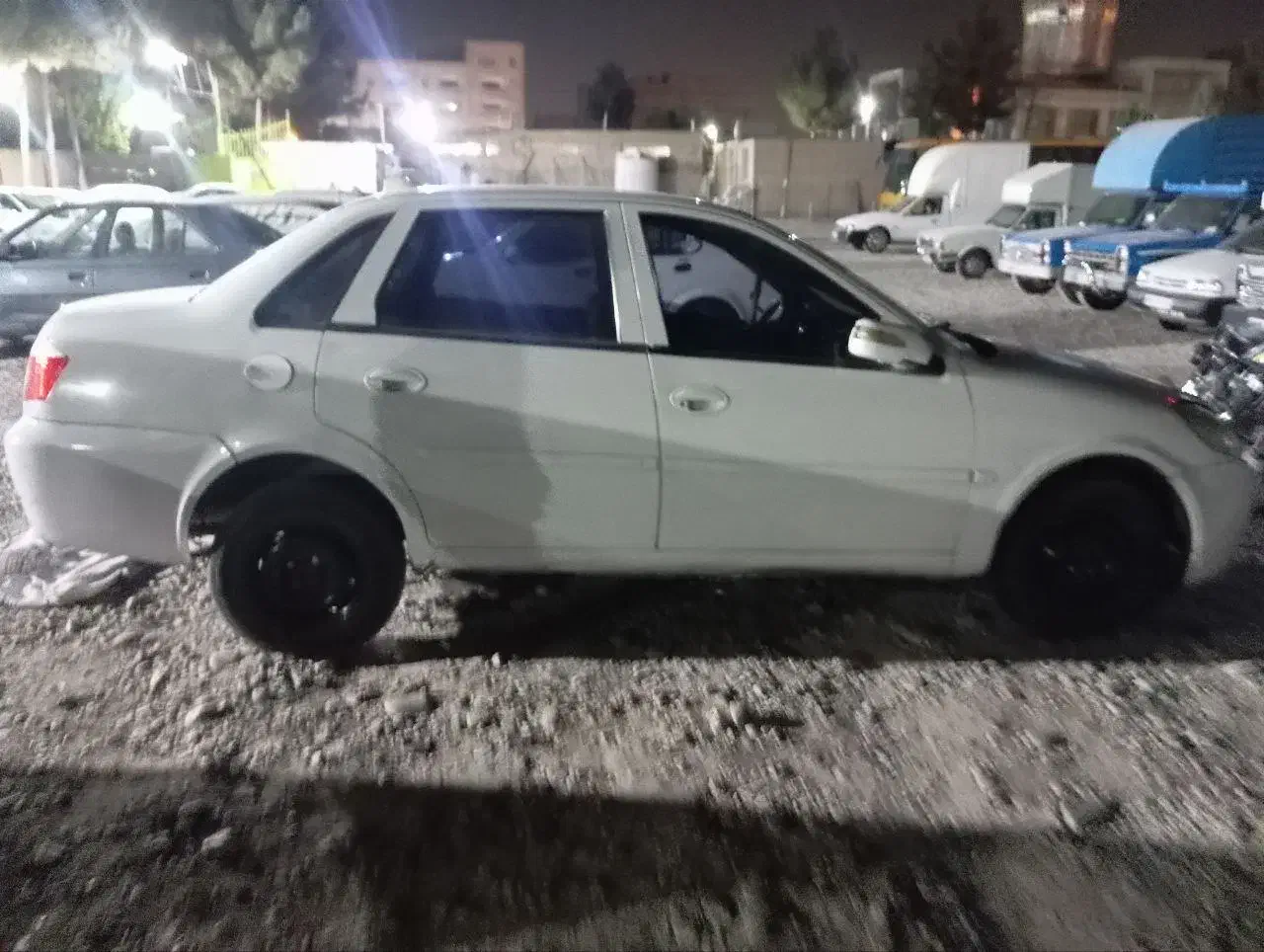 لیفان 520 تصادفی|خودرو سواری و وانت|اسلام‌شهر, شهرک مهدیه|دیوار