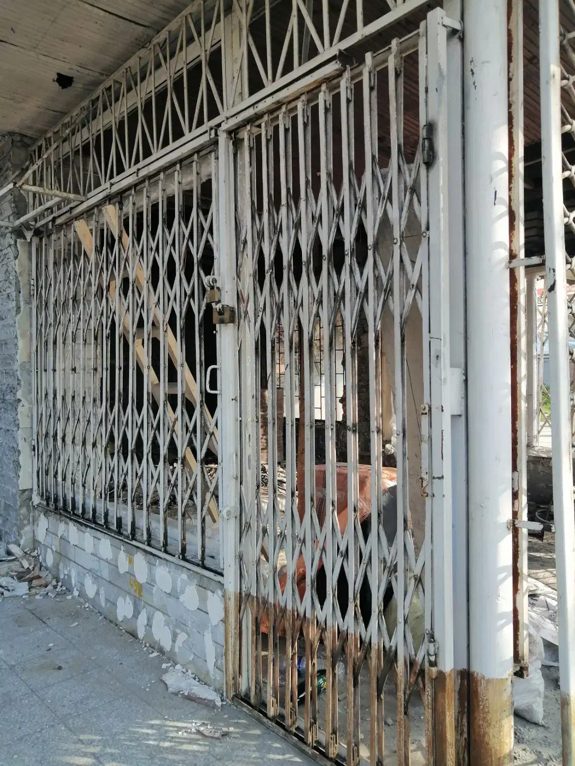 درب و پنجره آکاردومی کشویی|مصالح و تجهیزات ساختمان|کوچصفهان, |دیوار