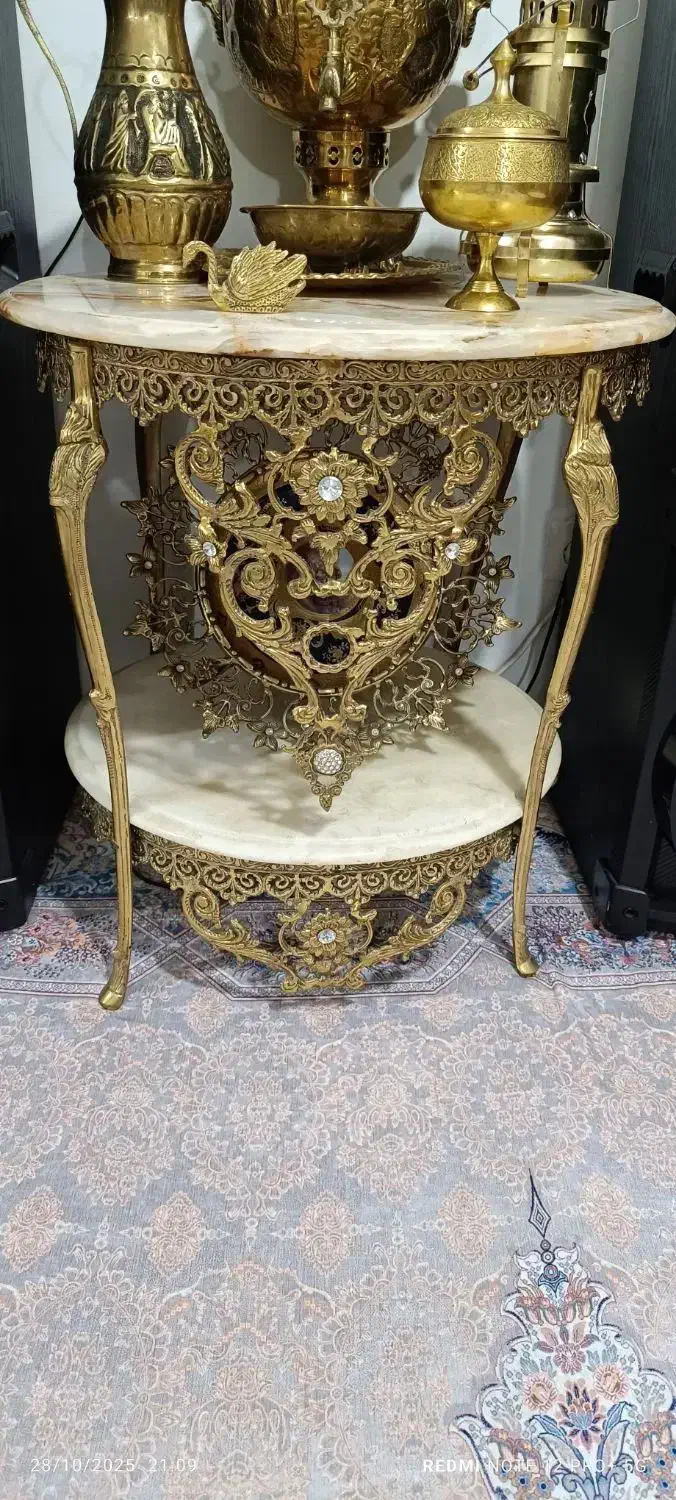 فروش میز گرد برنز اصل|مبلمان خانگی و میز عسلی|ارومیه, |دیوار