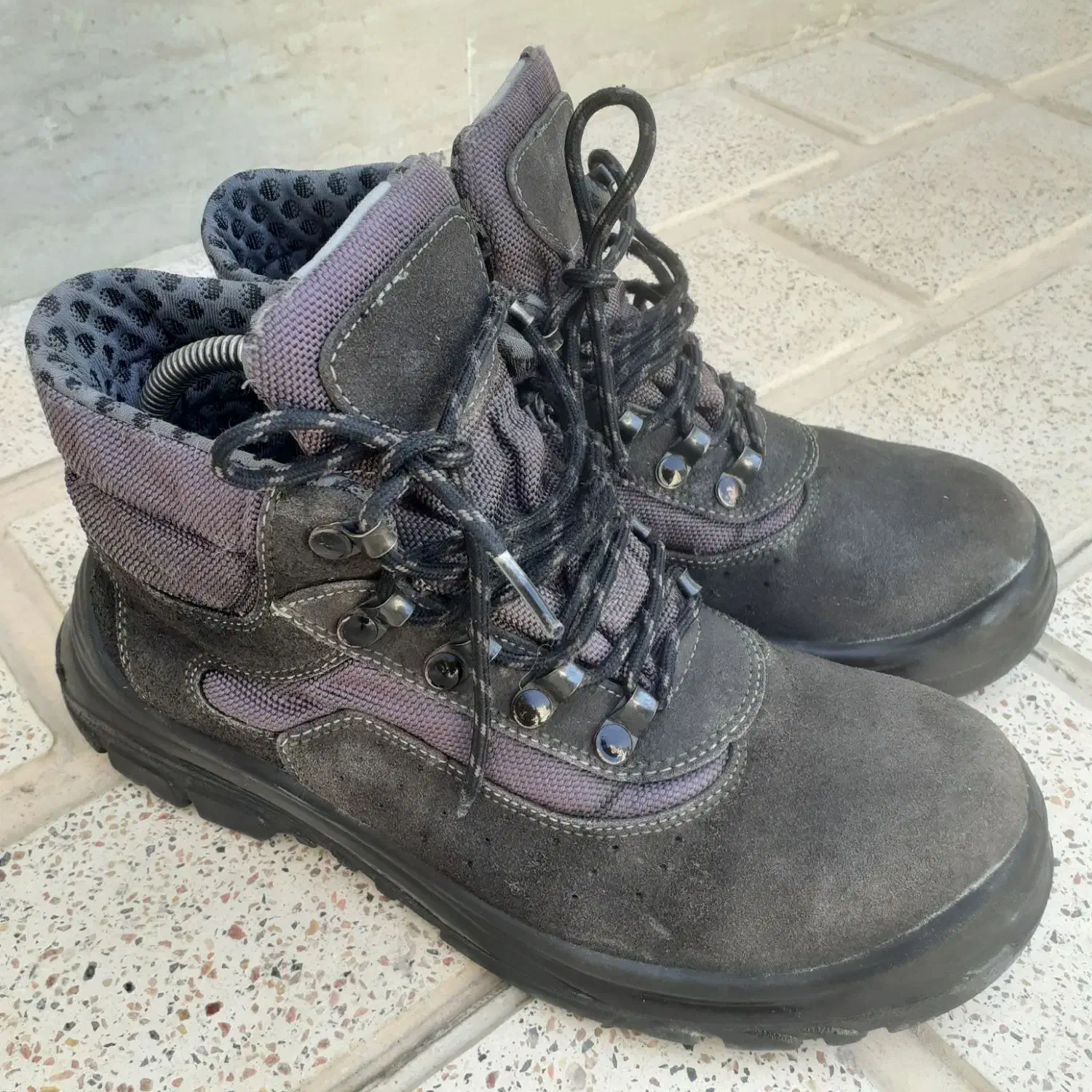 کفش کار در حد نو، استاندارد.سایز ۴۱|کیف، کفش، کمربند|پاکدشت, پاکدشت (مامازند)|دیوار