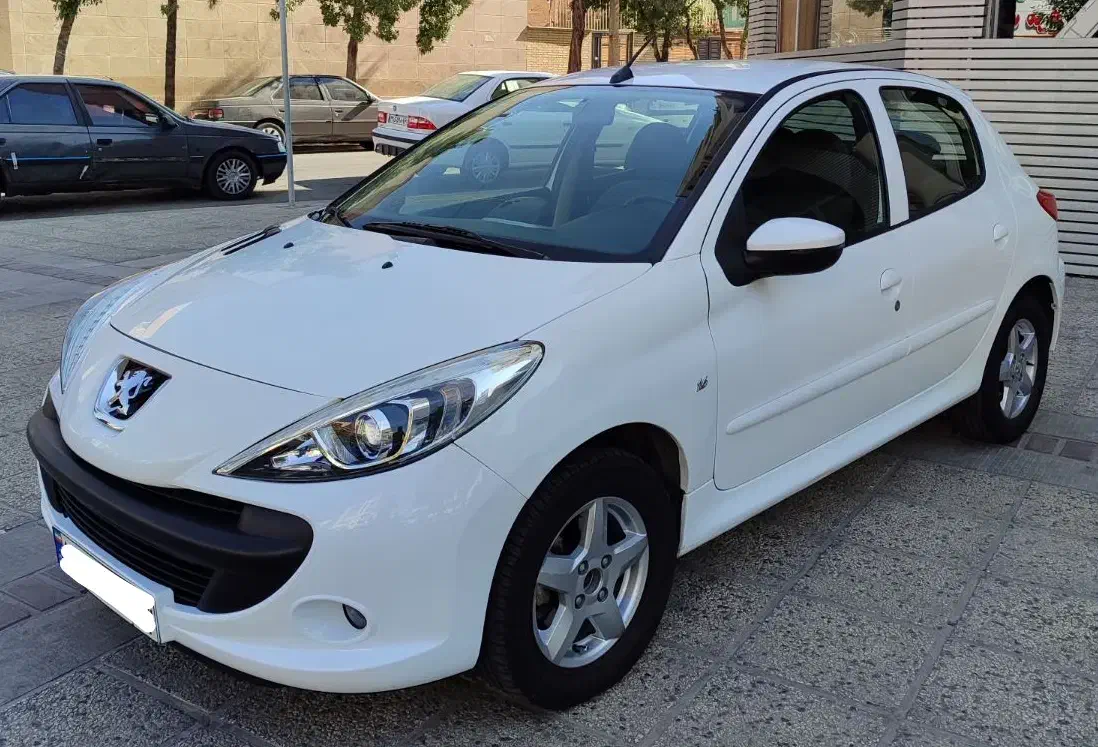 پژو ۲۰۷ اتومات مدل ۹۷|خودرو سواری و وانت|شیراز, سیلو|دیوار