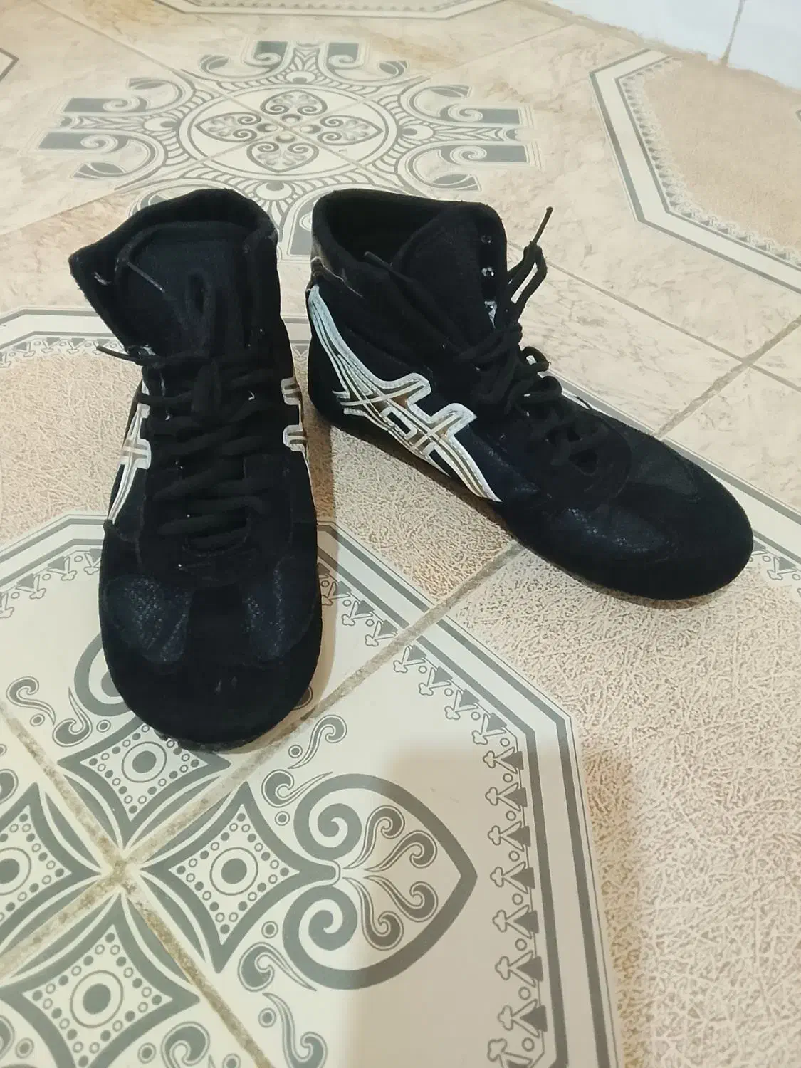 کفش کشتی نو|کیف، کفش، کمربند|کوهدشت, |دیوار