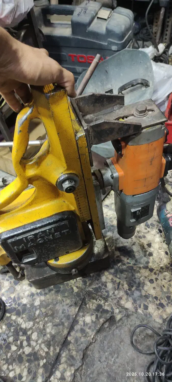 فروش دریل مگنت aeg همراه با پایه مگنت|ابزارآلات|رباطکریم, نصیرشهر|دیوار