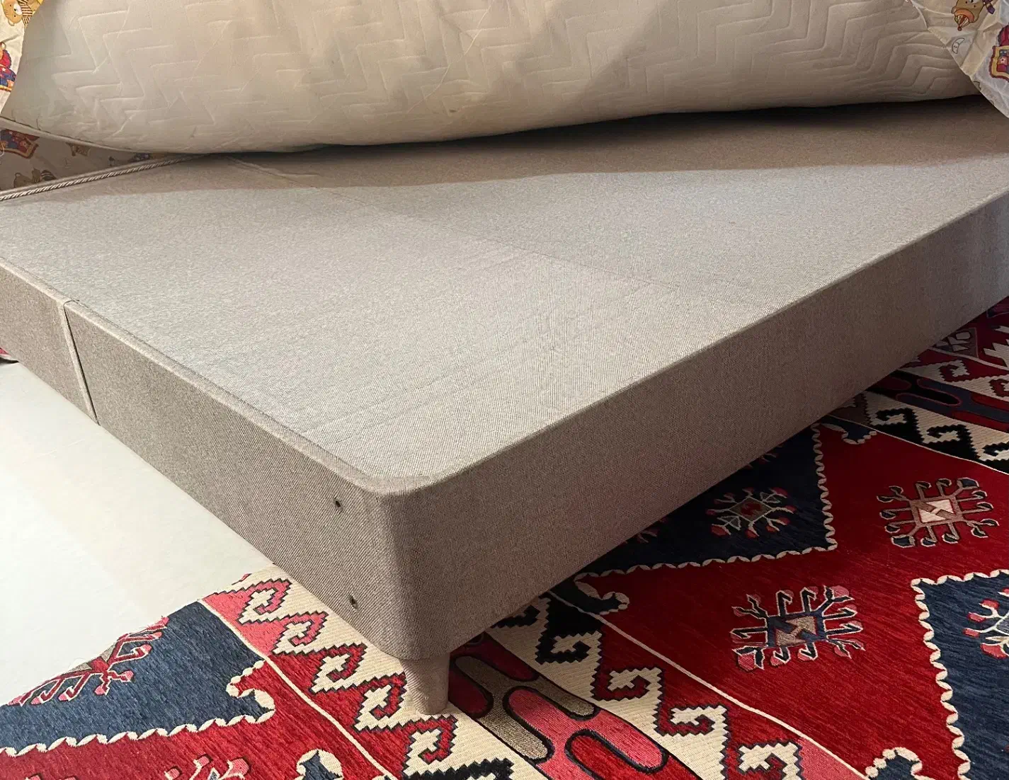 باکس هتلی با روتختی|تشک تختخواب|کیش, |دیوار