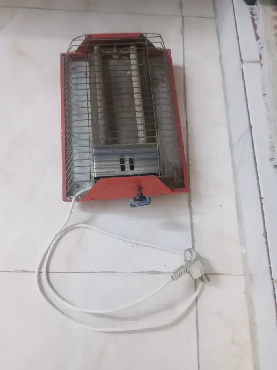 هیتر برقی ۲شعله اتومات سالم روشن حراجی|حراج|قرچک, مهدیه|دیوار