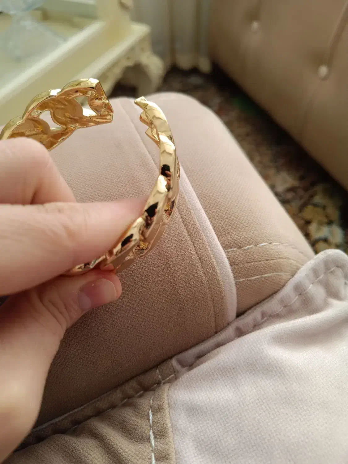 دستبند طرح طلا|بدلیجات|قم, باغ کرباسی|دیوار