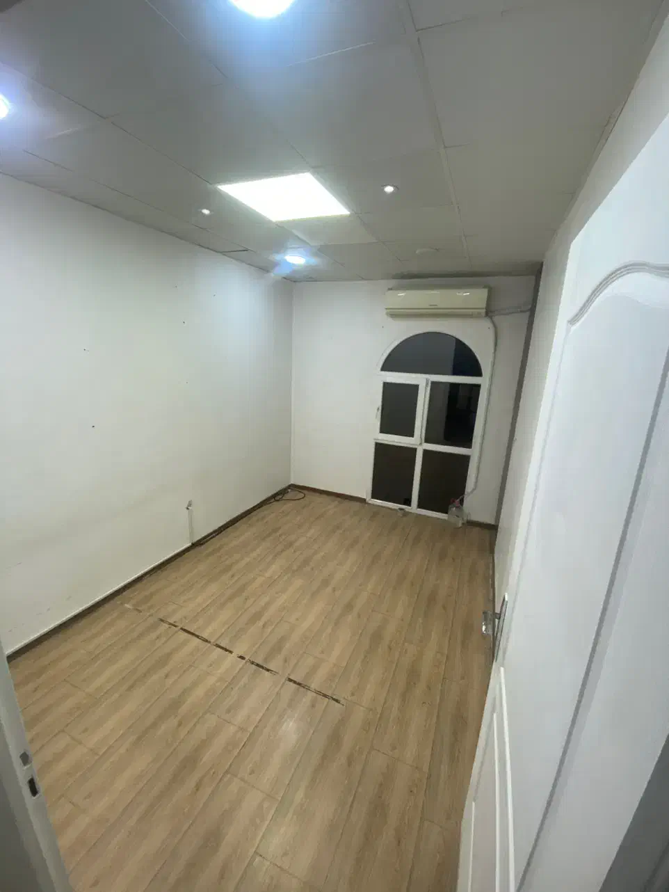 اجاره صندلی واتاق ماساژ،تتو،مزون|اجارهٔ دفتر کار، اتاق اداری، مطب|تهران, سید خندان (جلفا)|دیوار