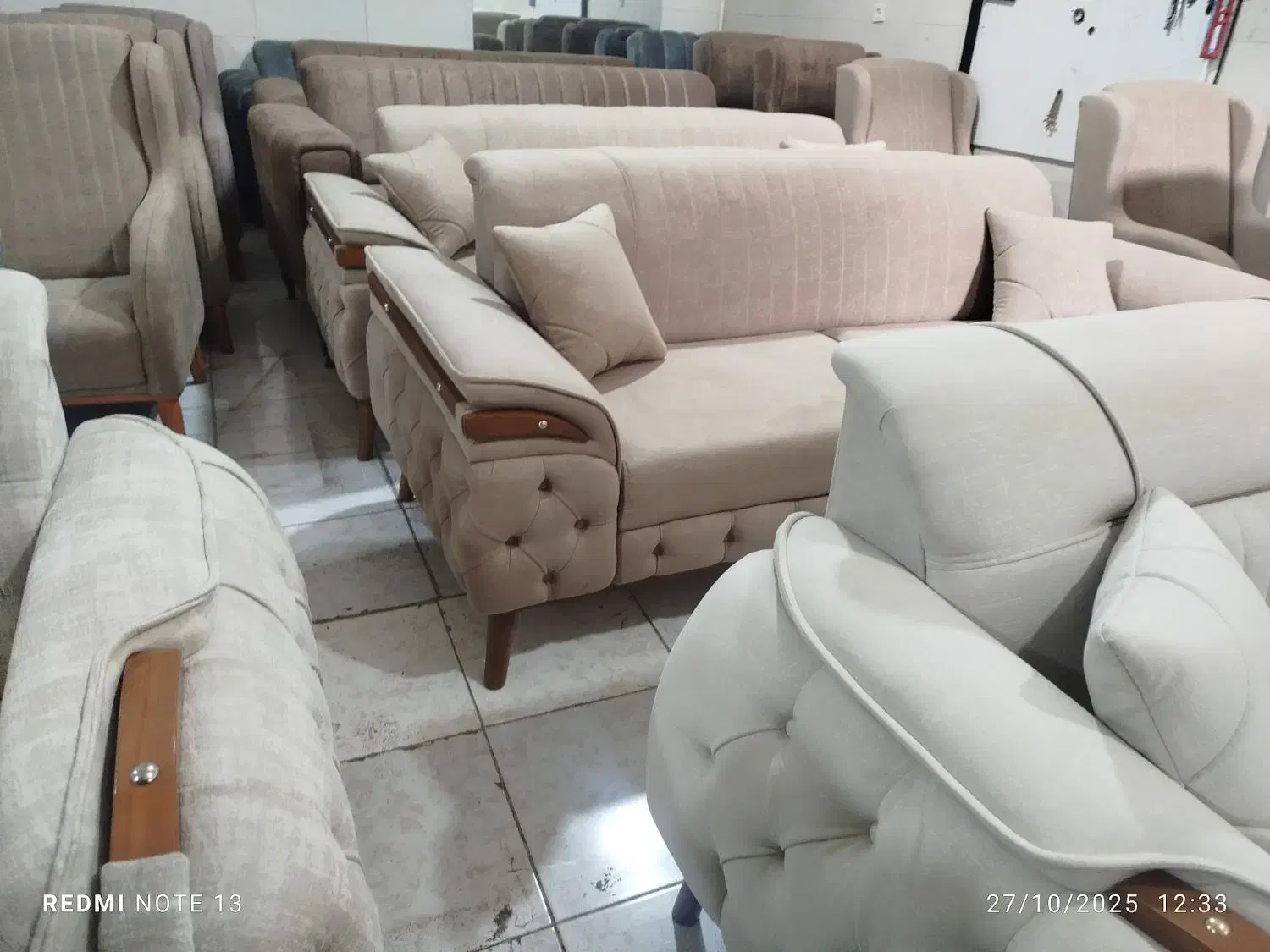 مبل پردیس  تولید و تعمیر انواع مبل|مبلمان خانگی و میز عسلی|خوی, |دیوار