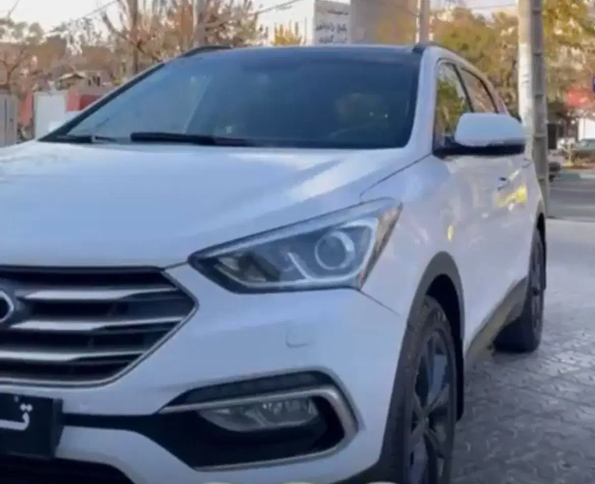 سانتافه ۲۰۱۶ سفید|خودرو سواری و وانت|کرج, مهرویلا جنوبی|دیوار