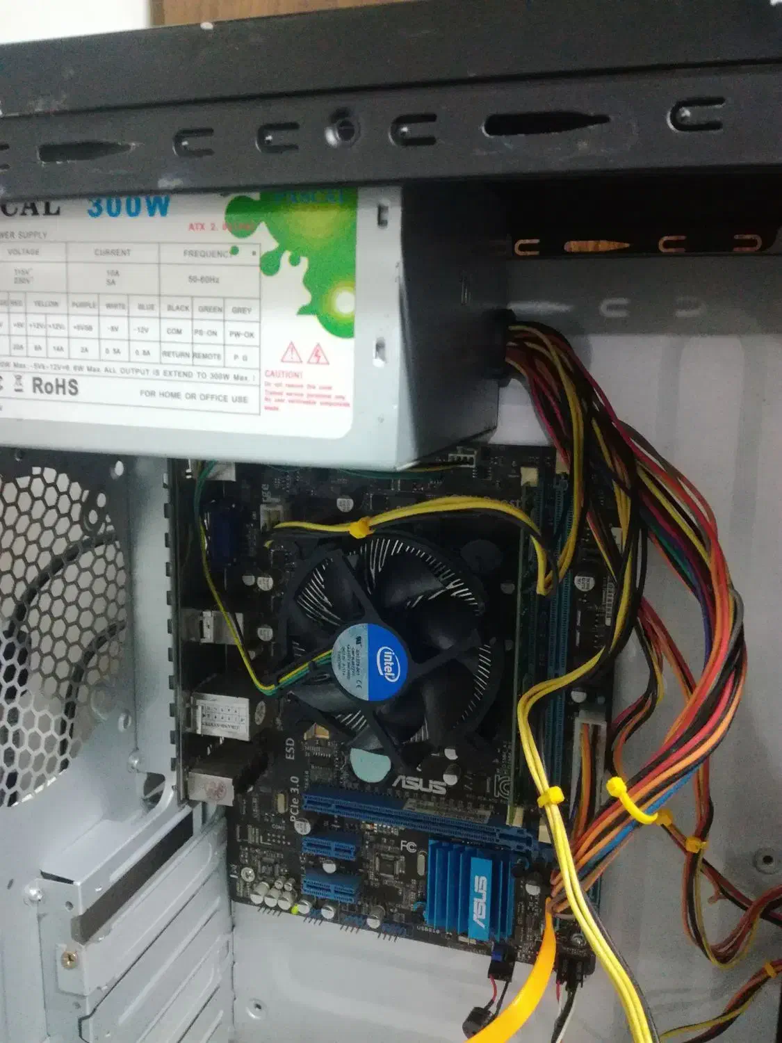 کیس نسل ۳ DDR3|رایانه رومیزی|رشت, منظریه|دیوار