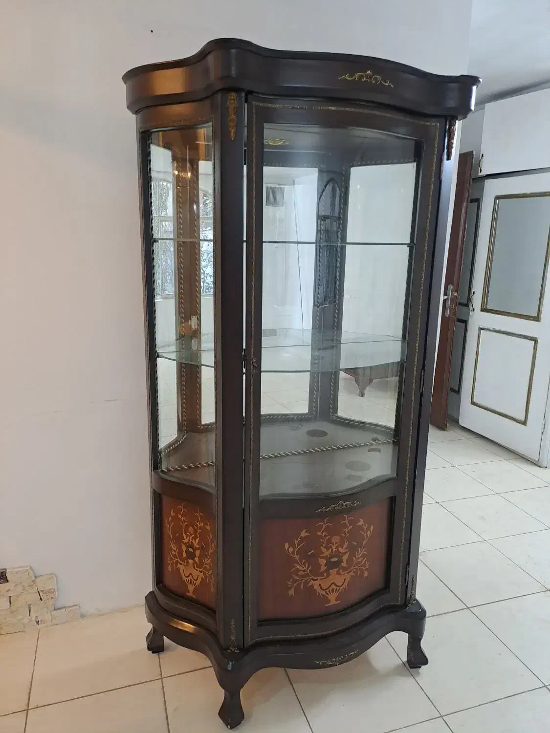 ویترین|بوفه، ویترین، کنسول|ری, شهید غیوری (ابن باویه)|دیوار