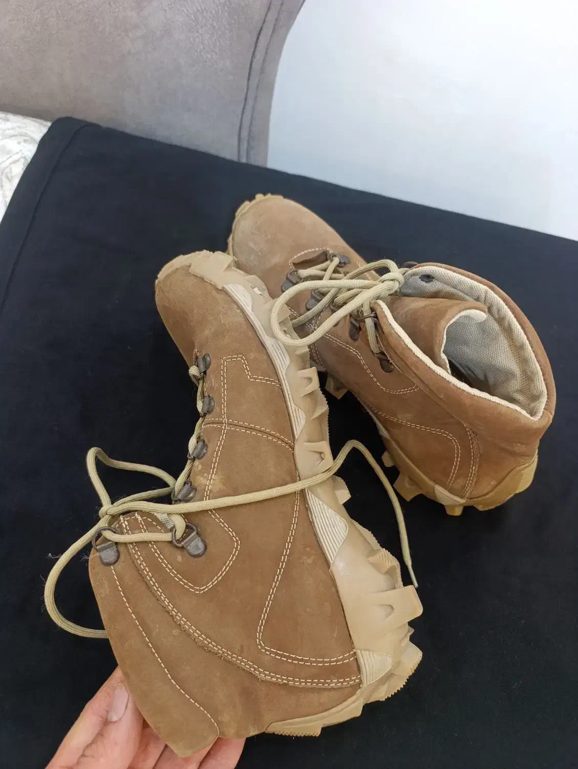 پوتین دخترانه|کیف، کفش، کمربند|میانه, |دیوار