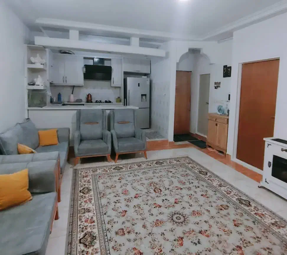 اپارتمان ۶۰ متری قائمیه زمین شهرداری با پارکینگ|اجارهٔ آپارتمان|اسلامشهر, شهرک سعیدیه|دیوار