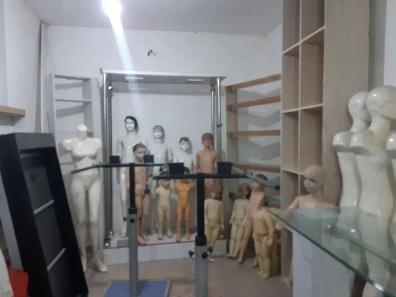 دکور ویترین رگال چوبکار مانکن پاچال قفسه سبد حراجی|فروشگاه و مغازه|مشهد, رده|دیوار