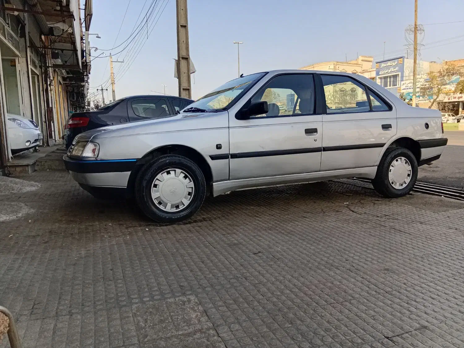 پژو۴۰۵مدل۹۰دوگانه کارخانه|خودرو سواری و وانت|پارس‌آباد, |دیوار