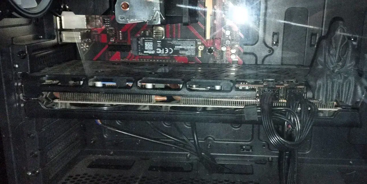 گرافیک 5700xt|قطعات و لوازم جانبی رایانه|کرج, شاهین‌ویلا|دیوار