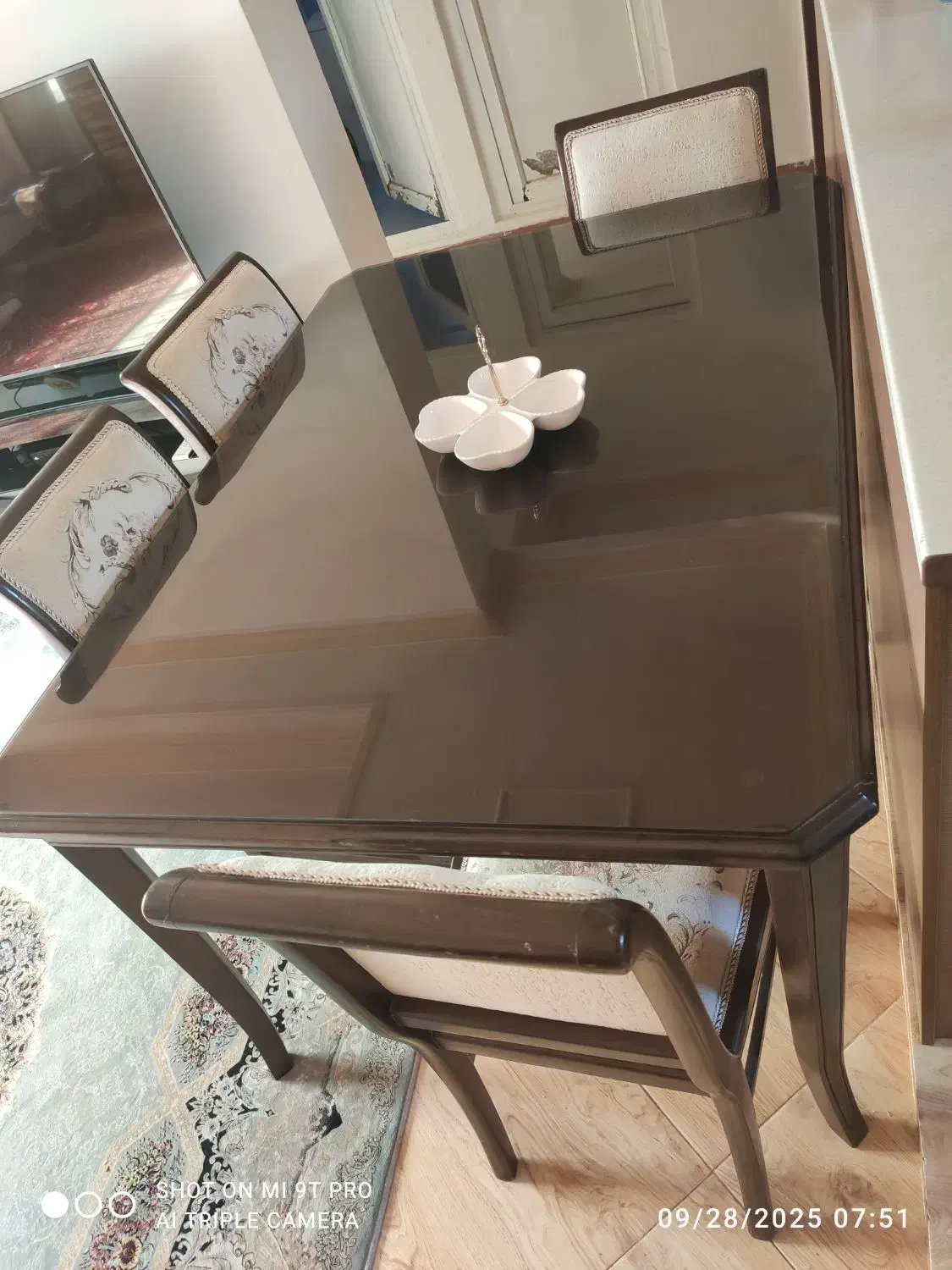 مبل و میز ناهارخوری|مبلمان خانگی و میز عسلی|چالوس, |دیوار