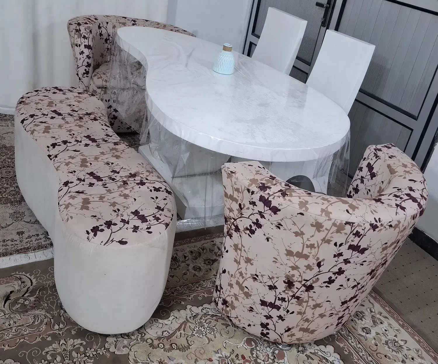 میز ناهارخوری|میز و صندلی غذاخوری|جهرم, |دیوار