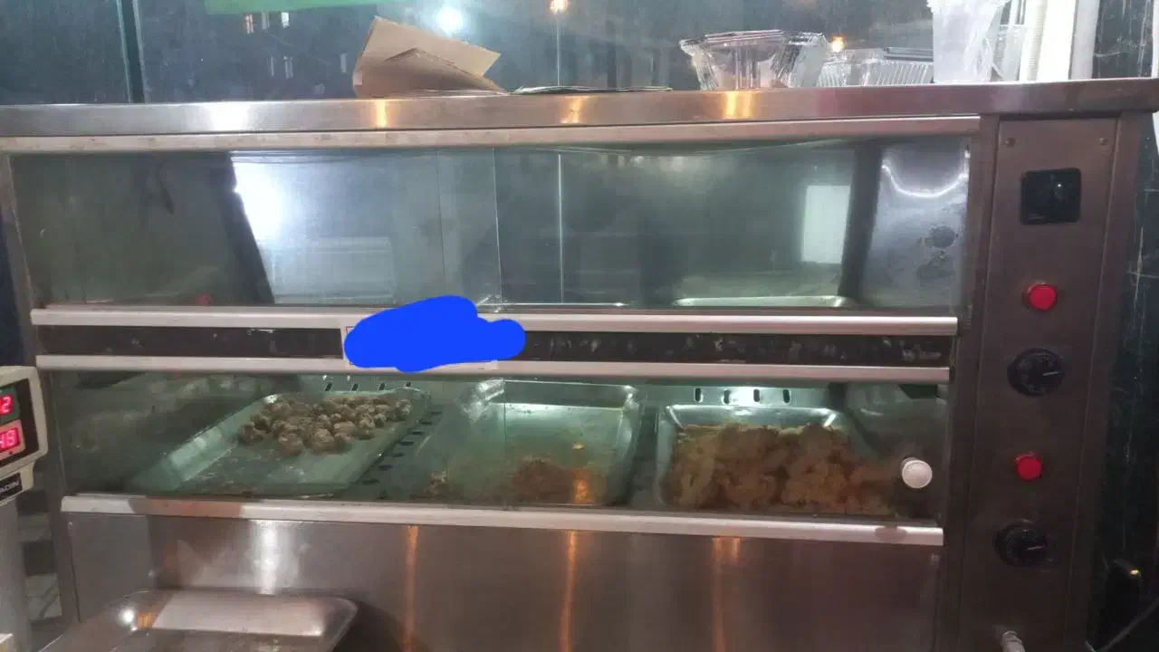 دیسپلی (گرمکن) پاچینی (بریان) فر ساندویج|کافیشاپ و رستوران|لاهیجان, خمیر کلایه|دیوار